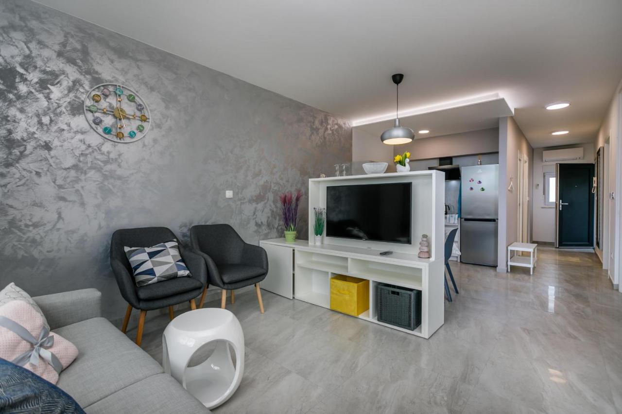 Apartamento 2A Partment Rukavina Njivice Exterior foto